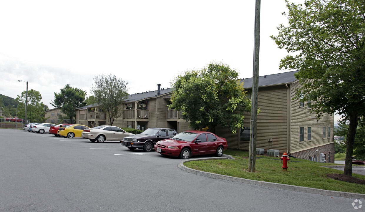 Primary Photo - Eastowne Village Apartments