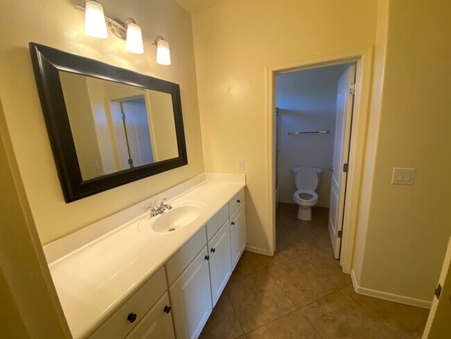 Building Photo - 3 Bed 2.5 Bath in Downtown Verrado