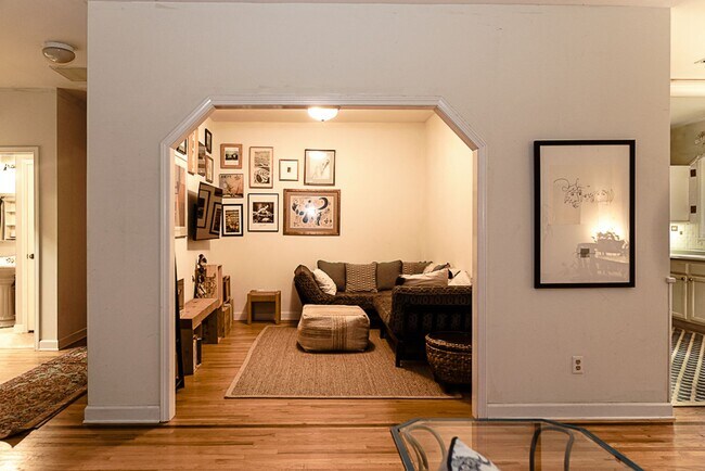 Foto del edificio - Amazing sunsets at this waterfront home