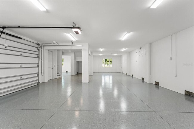 Building Photo - 500 E Davis Blvd