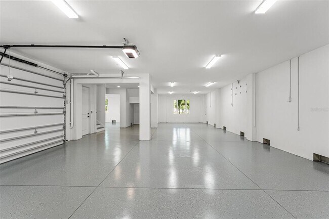 Foto del edificio - 500 E Davis Blvd