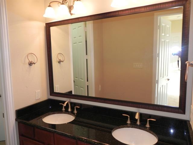 Building Photo - 2461 Embleton Dr