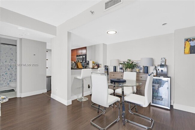Photo - 770 Claughton Island Dr Apartment