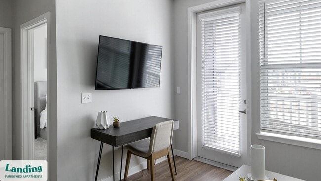 Foto del edificio - 393 Johns Rd NW