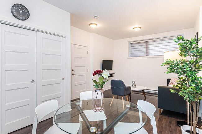 Building Photo - 3505 Rue De Bullion