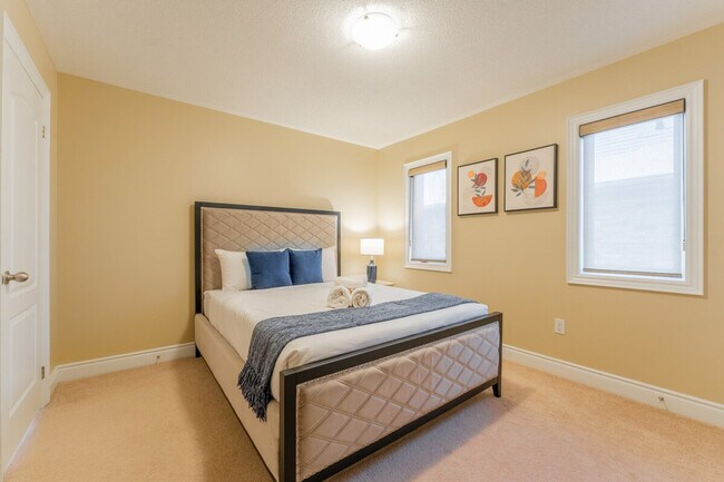 Photo du bâtiment - 40 Coastline Dr