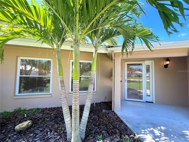 Building Photo - 2315 Minneola Rd