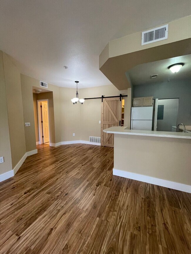 Foto del edificio - 4545 Wheaton Dr
