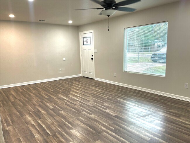 Foto del edificio - 8710 Caddo Rd