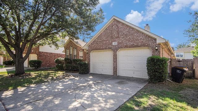 Building Photo - 4600 Paloverde Dr