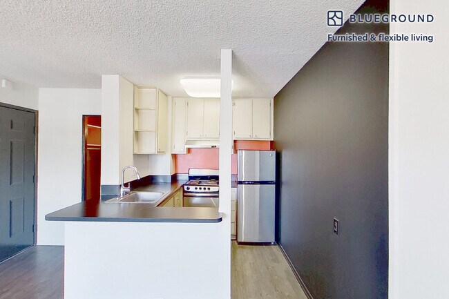 Foto del edificio - 3883 Ingraham St