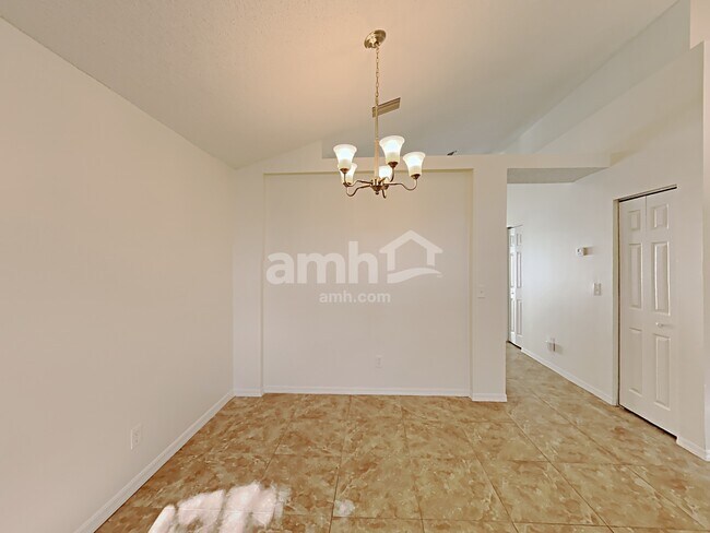 Building Photo - 13413 Sunvale Place