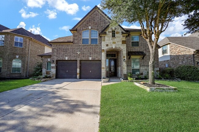 Building Photo - 30154 Southern Sky Dr
