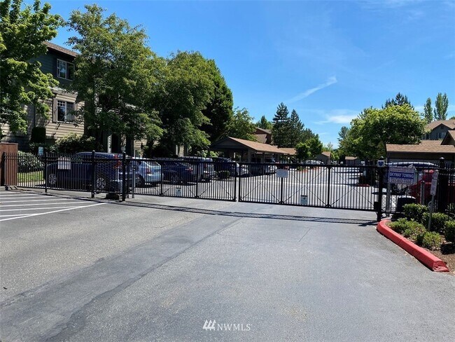 Foto del edificio - 10825 SE 200th St