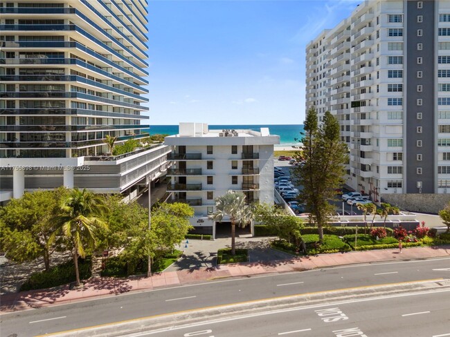 Building Photo - 5845 Collins Ave