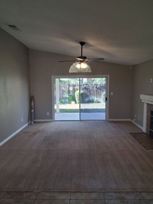 Foto del edificio - Beautiful Single-Story Home in Pheasant Run – Move-In Ready!