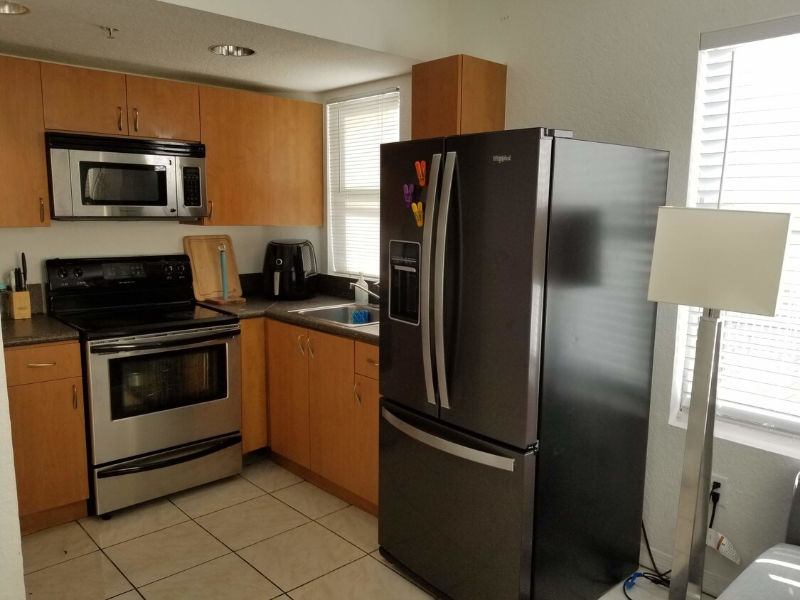 Kitchen - 7326 Collins Ave