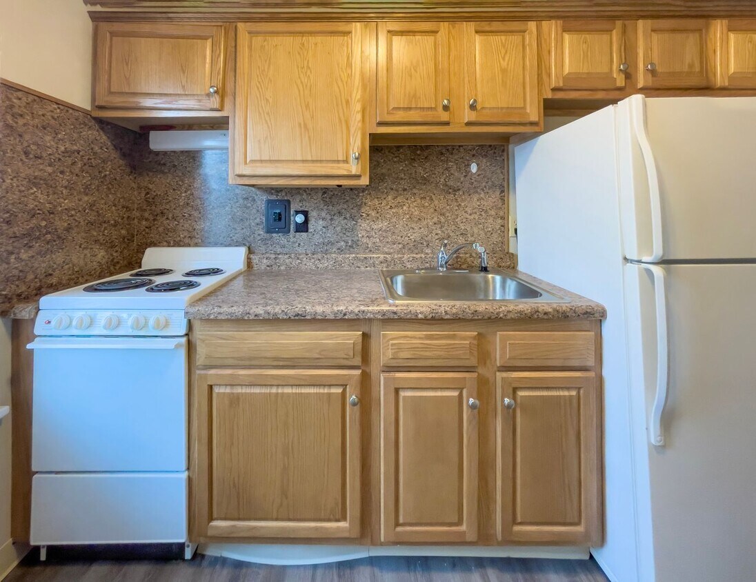 Foto principal - Preleasing for August 2026! 1 Bedroom, 1 B...