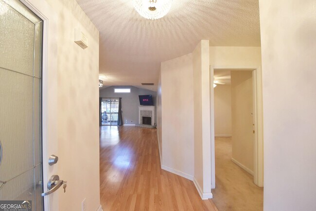 Foto del edificio - 715 S Fairfield Dr