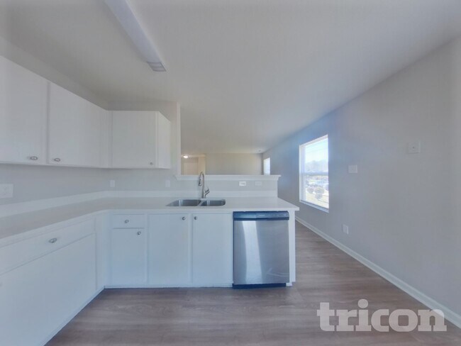 Foto del edificio - 809 Littleton Dr