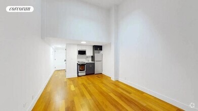 Building Photo - 659 10th Ave