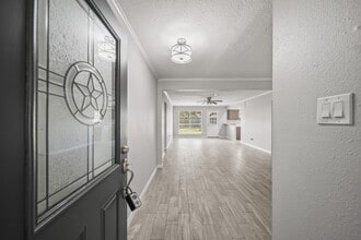 Building Photo - 5013 Camden Ln