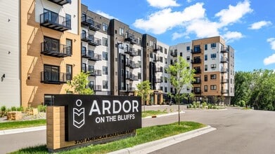 Building Photo - Ardor on the Bluffs South Loop Residences