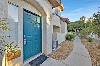 Building Photo - 1029 Allure Dr