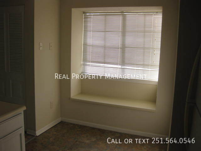 Foto del edificio - 6701 Dickens Ferry Rd