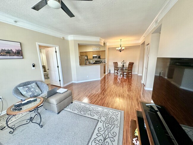 Foto del edificio - 9901 Baywinds Blvd