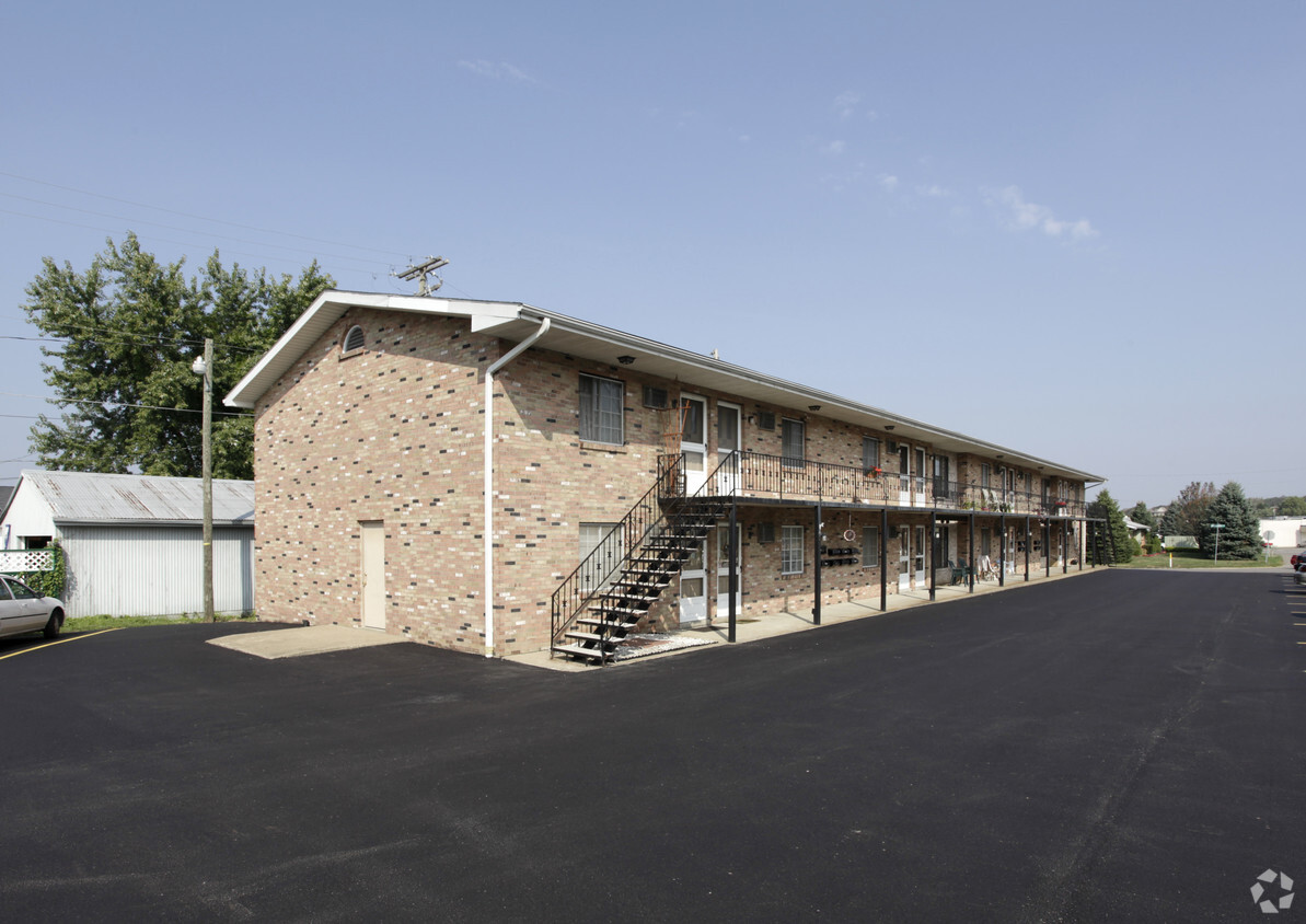 Foto principal - Military Park Apartments