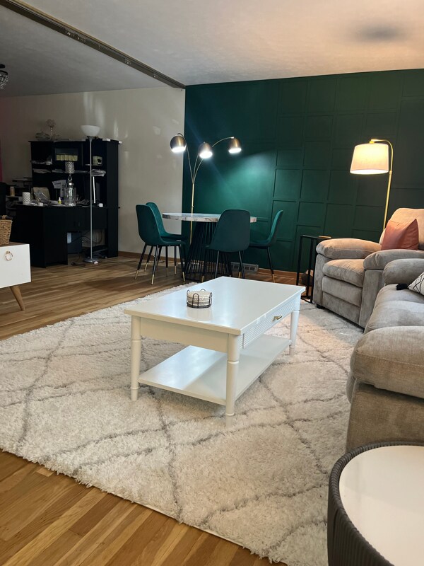 Foto del edificio - 4755 Esterbrook Rd