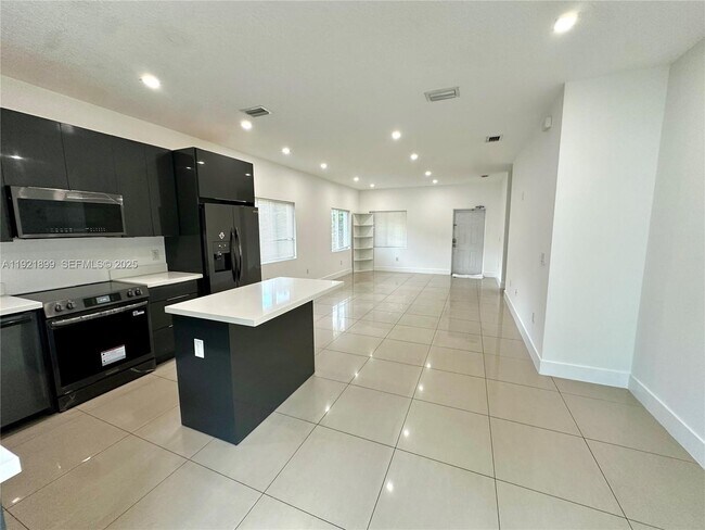 Foto del edificio - 14890 NE 10th Ave