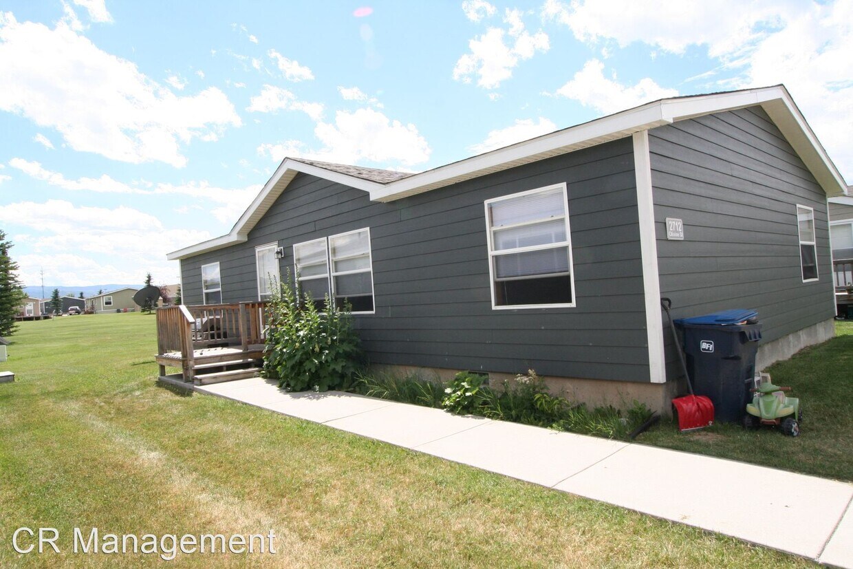 Primary Photo - 3 br, 2 bath House - 2712 Olivine St.