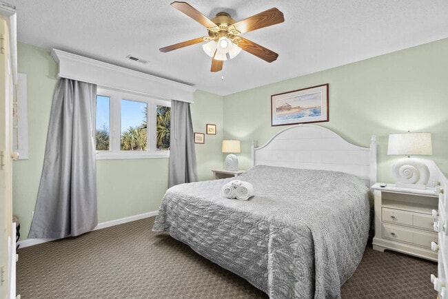 Building Photo - 217 Double Eagle Dr