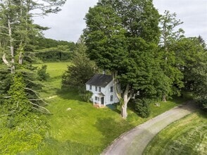 Building Photo - 11 Glen Arden Dr