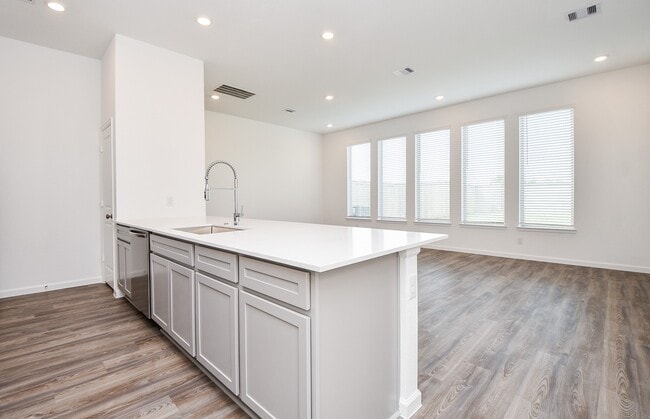 Building Photo - 21138 Castroville Way