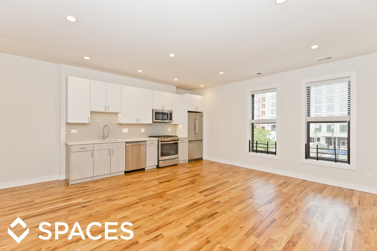 Foto principal - 1552 N LaSalle Dr