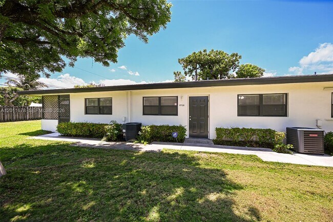 Foto del edificio - 8732 SW 145th St