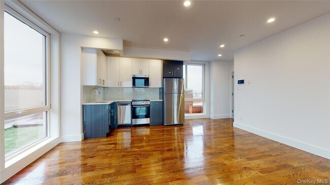 Building Photo - 138-28 Queens Blvd