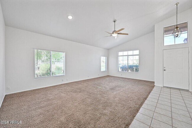 Foto del edificio - 3920 N 113th Ave
