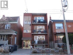 Building Photo - 198 Markham St