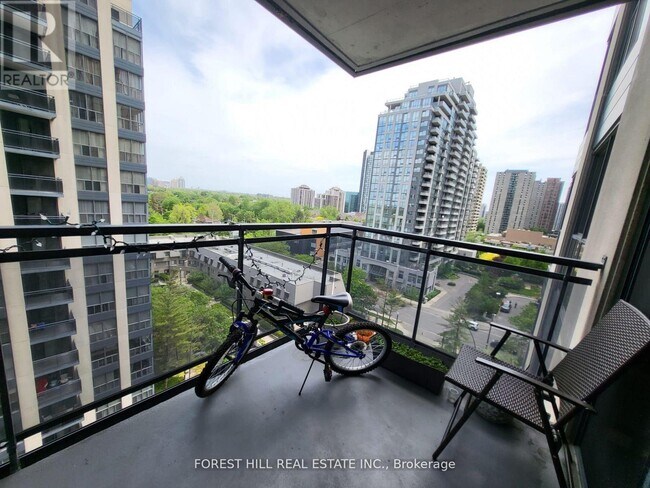 Photo du bâtiment - 18 Hollywood Ave