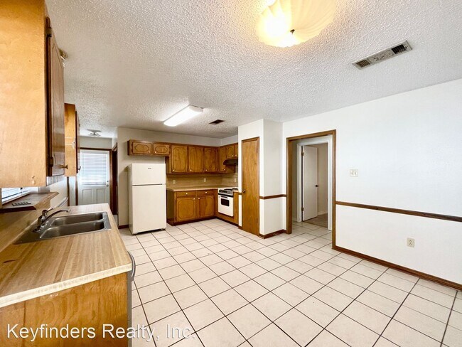 Building Photo - 2 br, 1 bath House - 209 Westmoreland Dr.