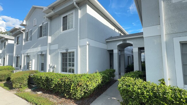 Newly renovated 3 bedroom/2.5 bath townhou... - Newly renovated 3 bedroom/2.5 bath townhou... Townhome