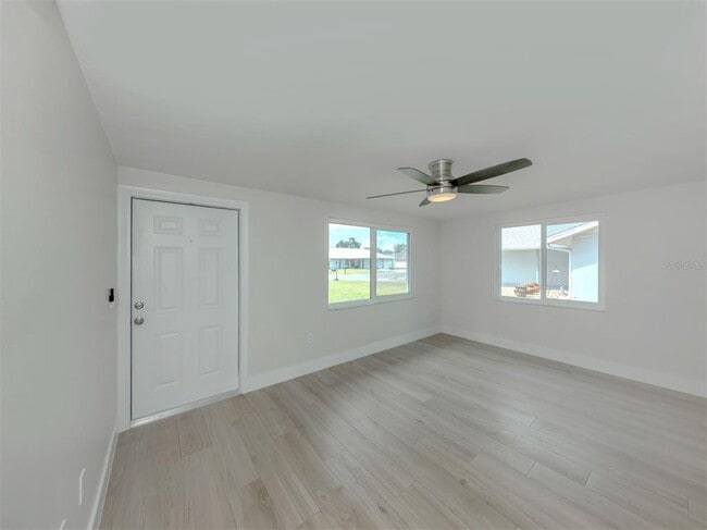Foto del edificio - 193 Golf Club Ln