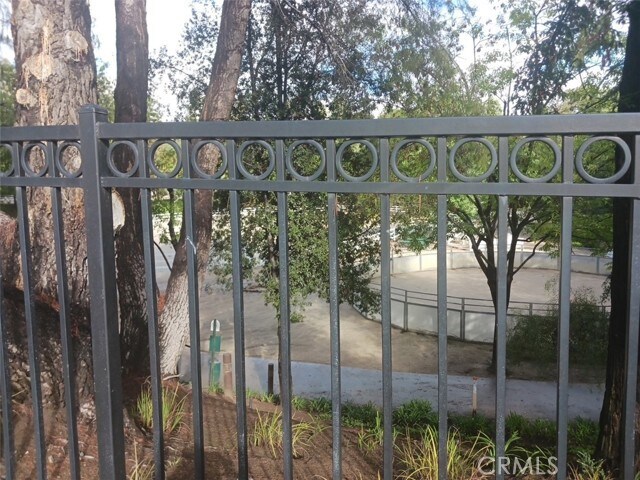 Foto del edificio - 24334 Crestlawn St