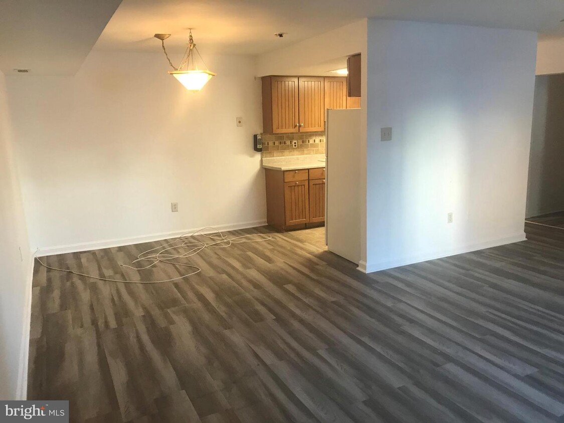 Foto principal - 3750 Clarendon Ave