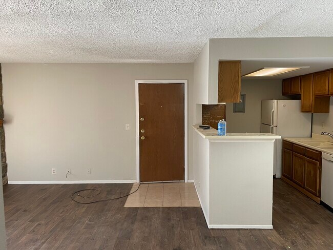 Front Entry from Hall - 903 S Zeno Way