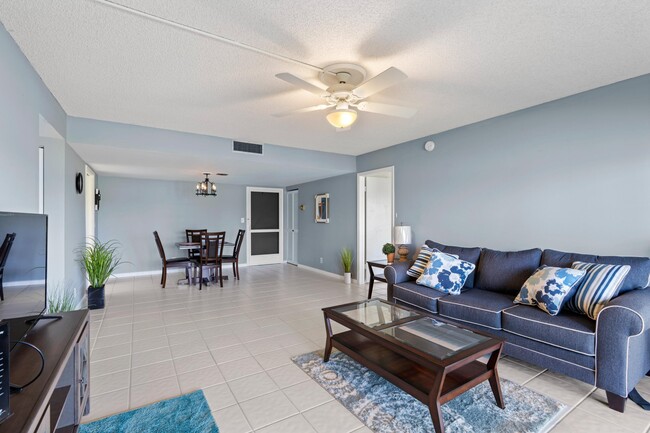 Building Photo - 1731 Presidential Way